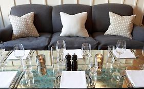 High Road House Londra 3*